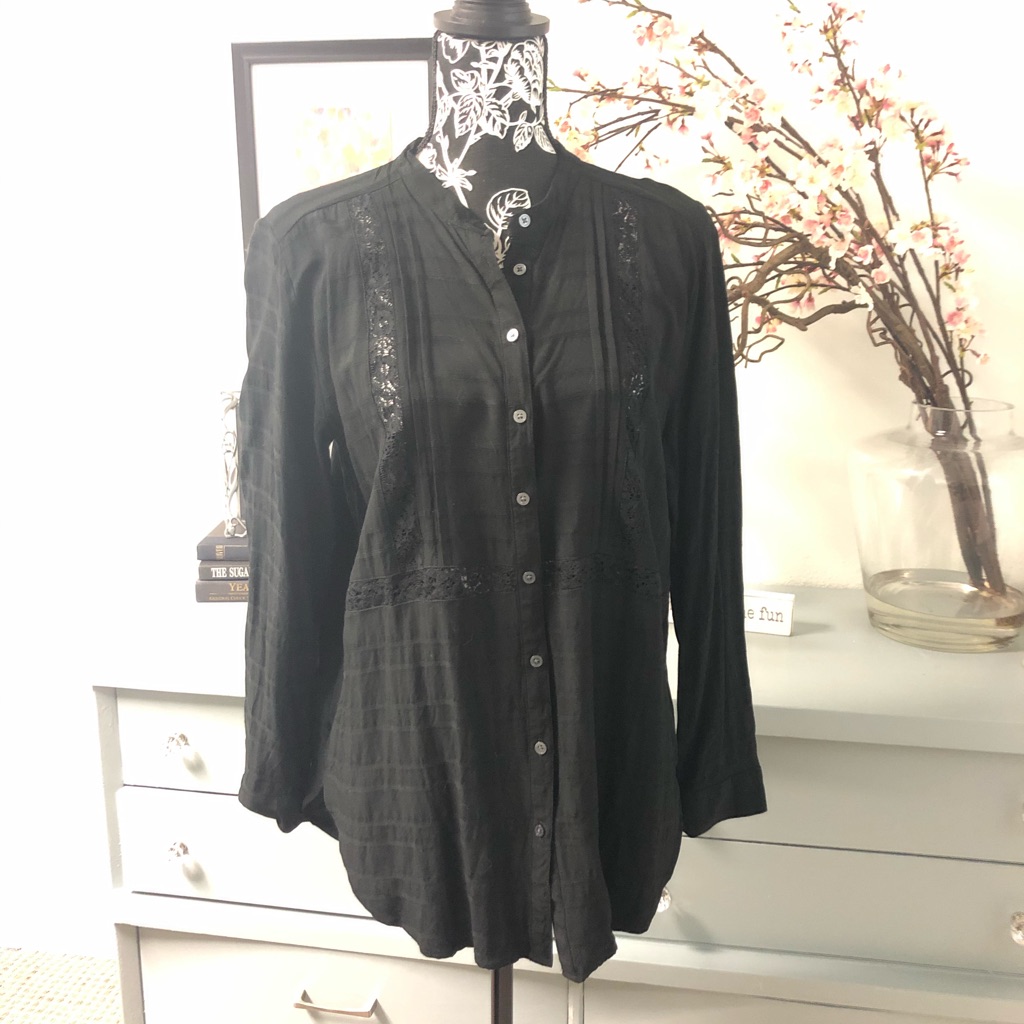 Loft Cute Tunic Button Down